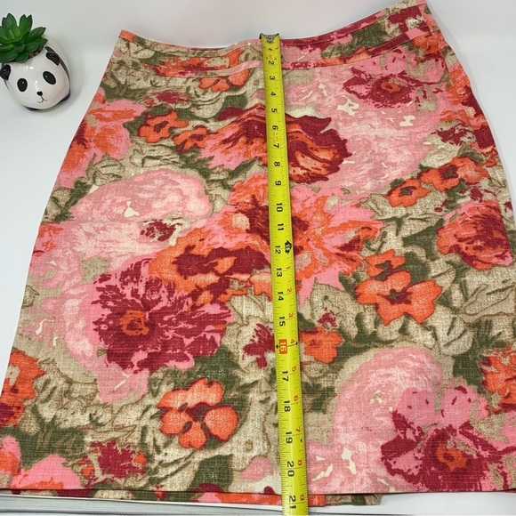 Talbots Floral Pencil Skirt. NWOT. I accidentally ripped the tag off. - Picture 6 of 11